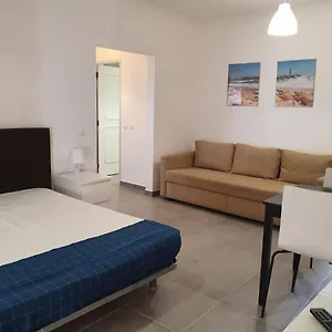varandas-do-mar-3-remodelado-wifi-150mt-praia.hotelaalgarve.com/