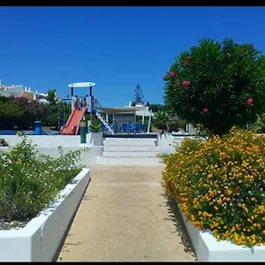villa-nossa-senhora-da-rocha-resort-algarve-by-red-ba.hotelaalgarve.com/