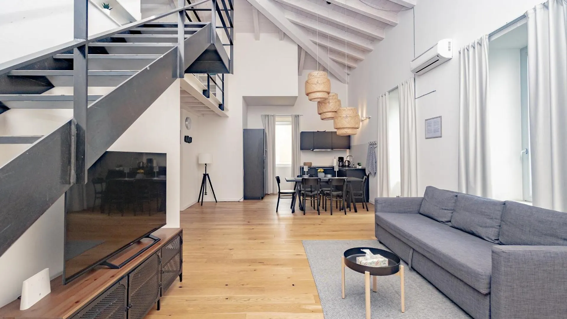 Suite 38 Bergamo 0*,